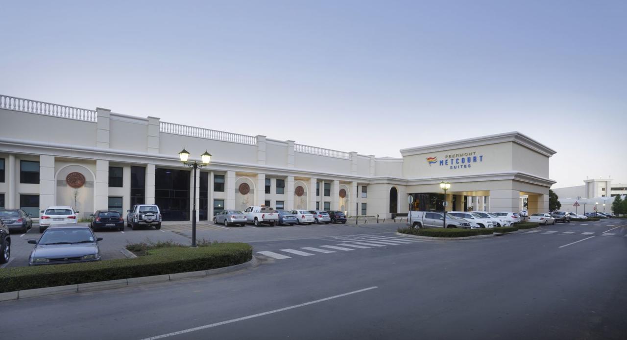 קמפטון פארק Peermont Metcourt Suites At Emperors Palace מראה חיצוני תמונה